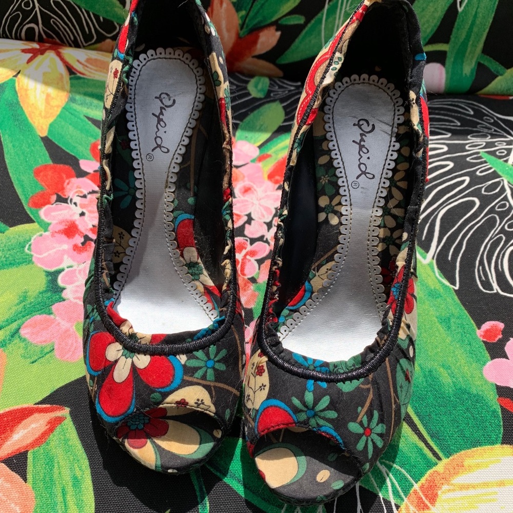 Quipid floral Wedge shoes